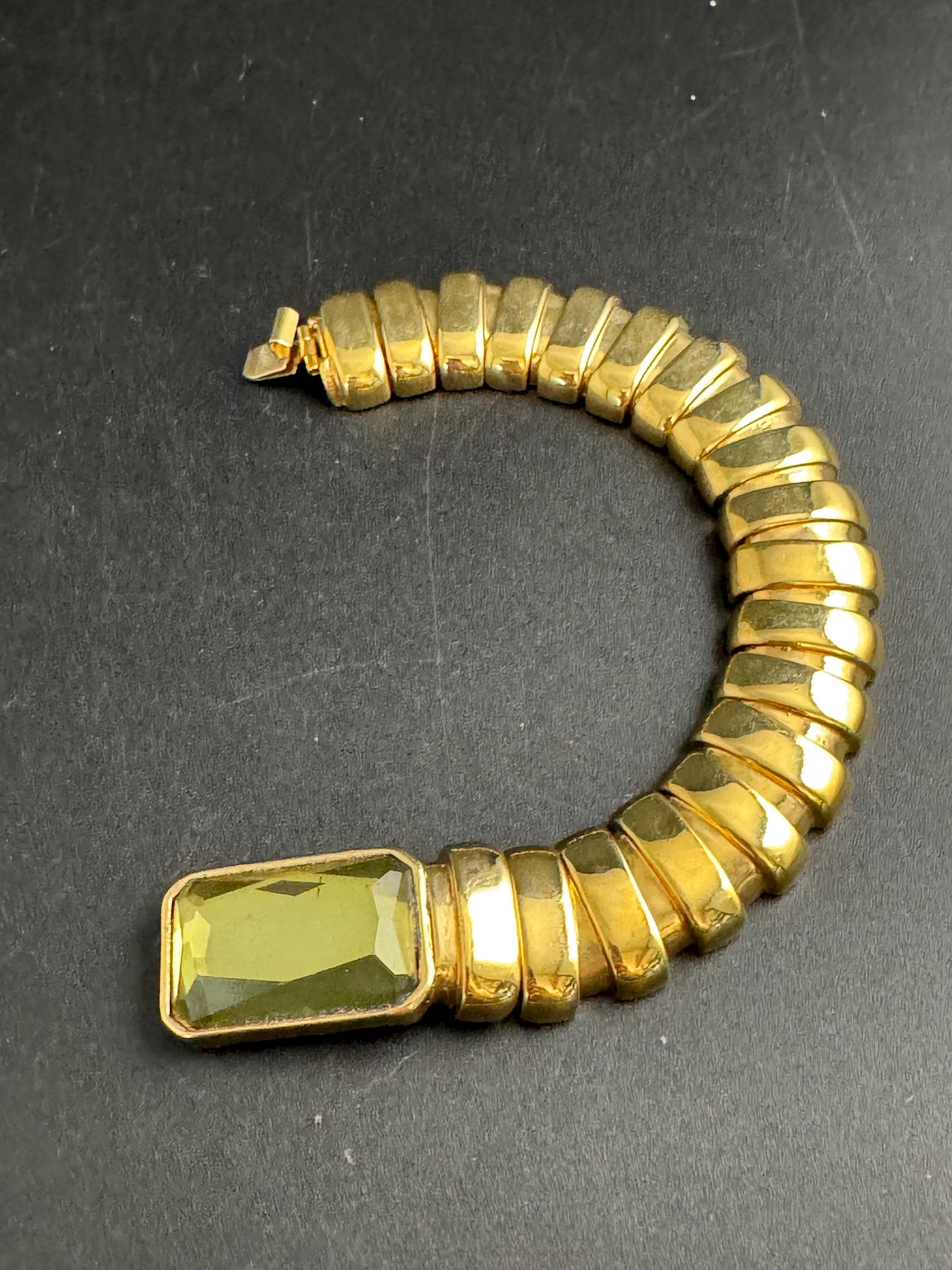 Banana republic gold Link Bracelet,  rectangular Emerald Rhinestone cabochon vintage and signed