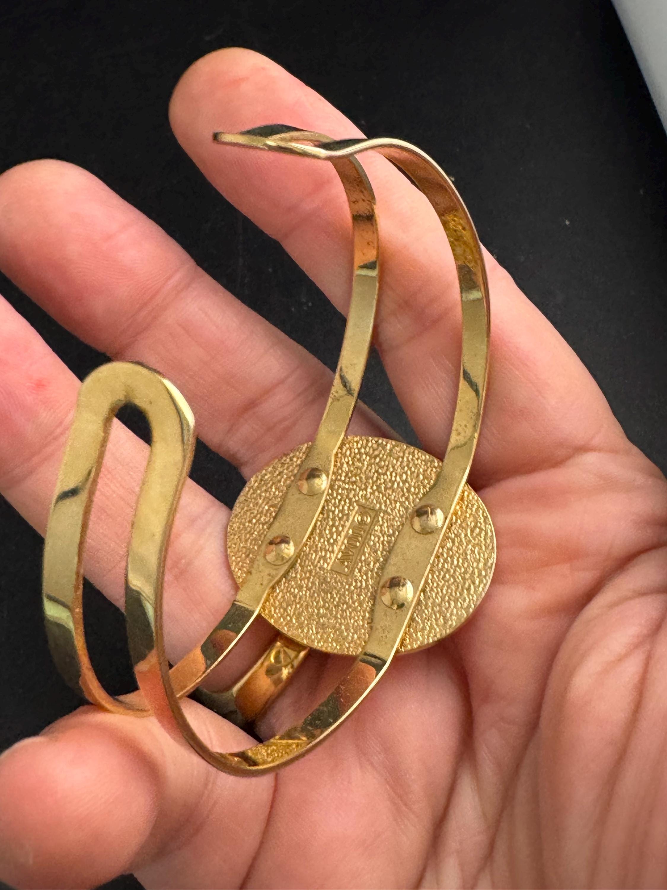 Avon white cabochon open bangle, vintage acrylic and signed