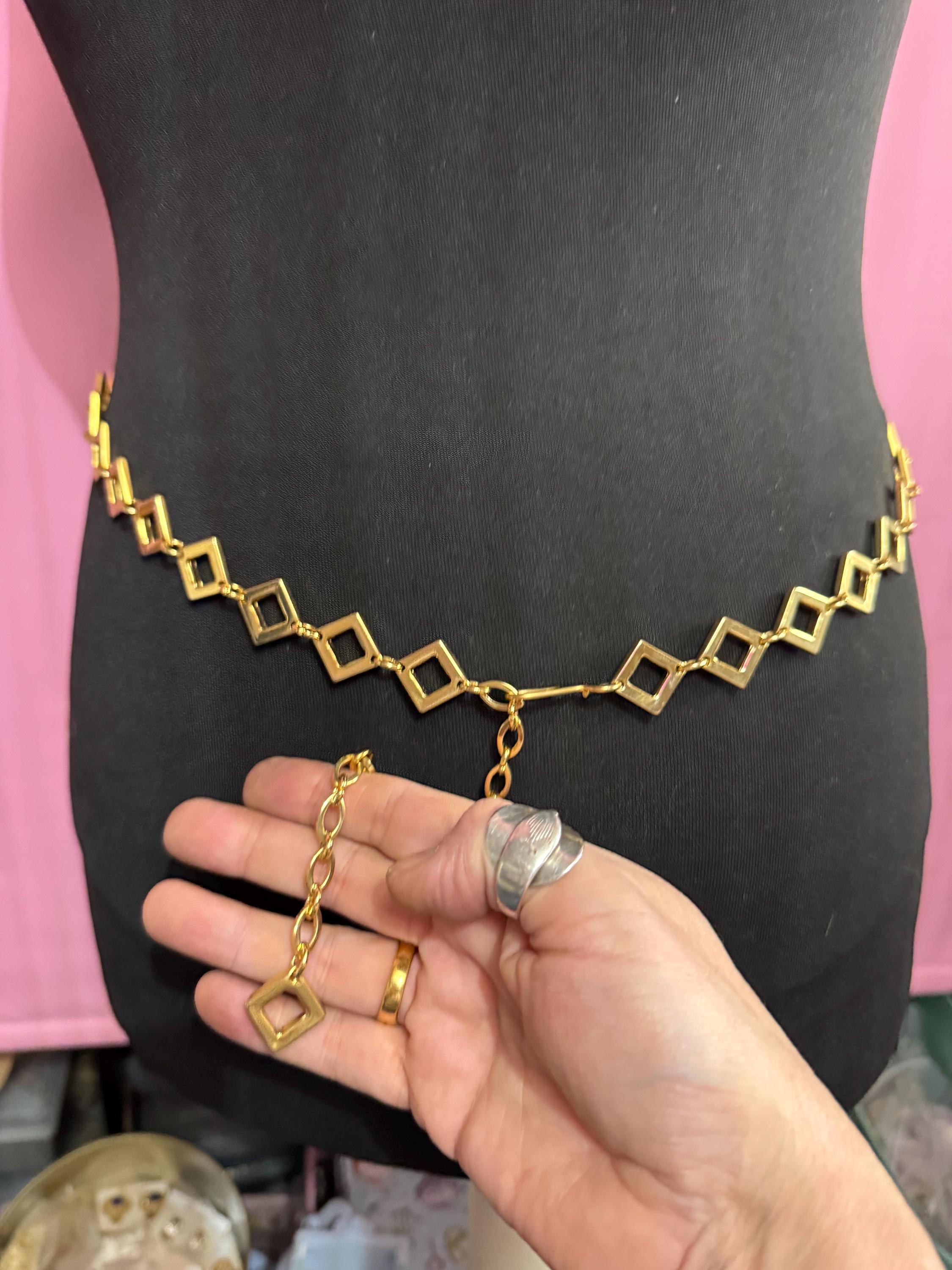 Ladies gold metal chain belt, fits 87- to 105cm vintage fashion