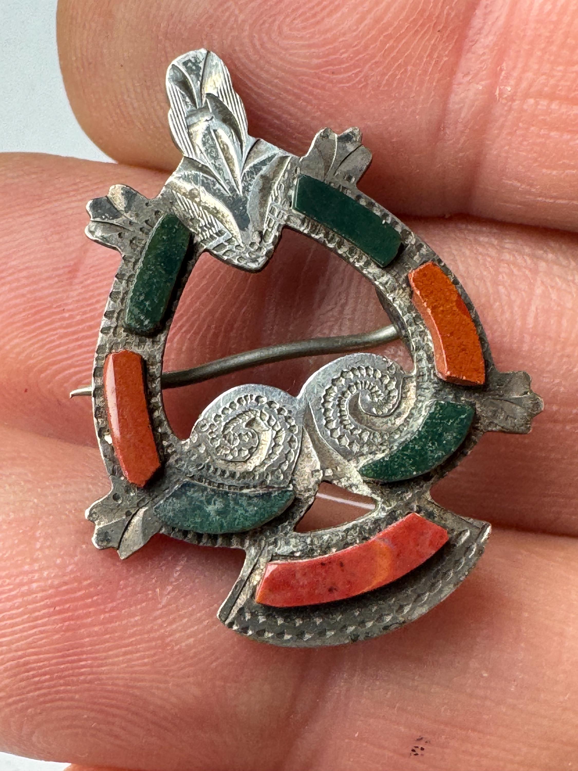 victorian agate antique silver brooch, old c clasp 3cm