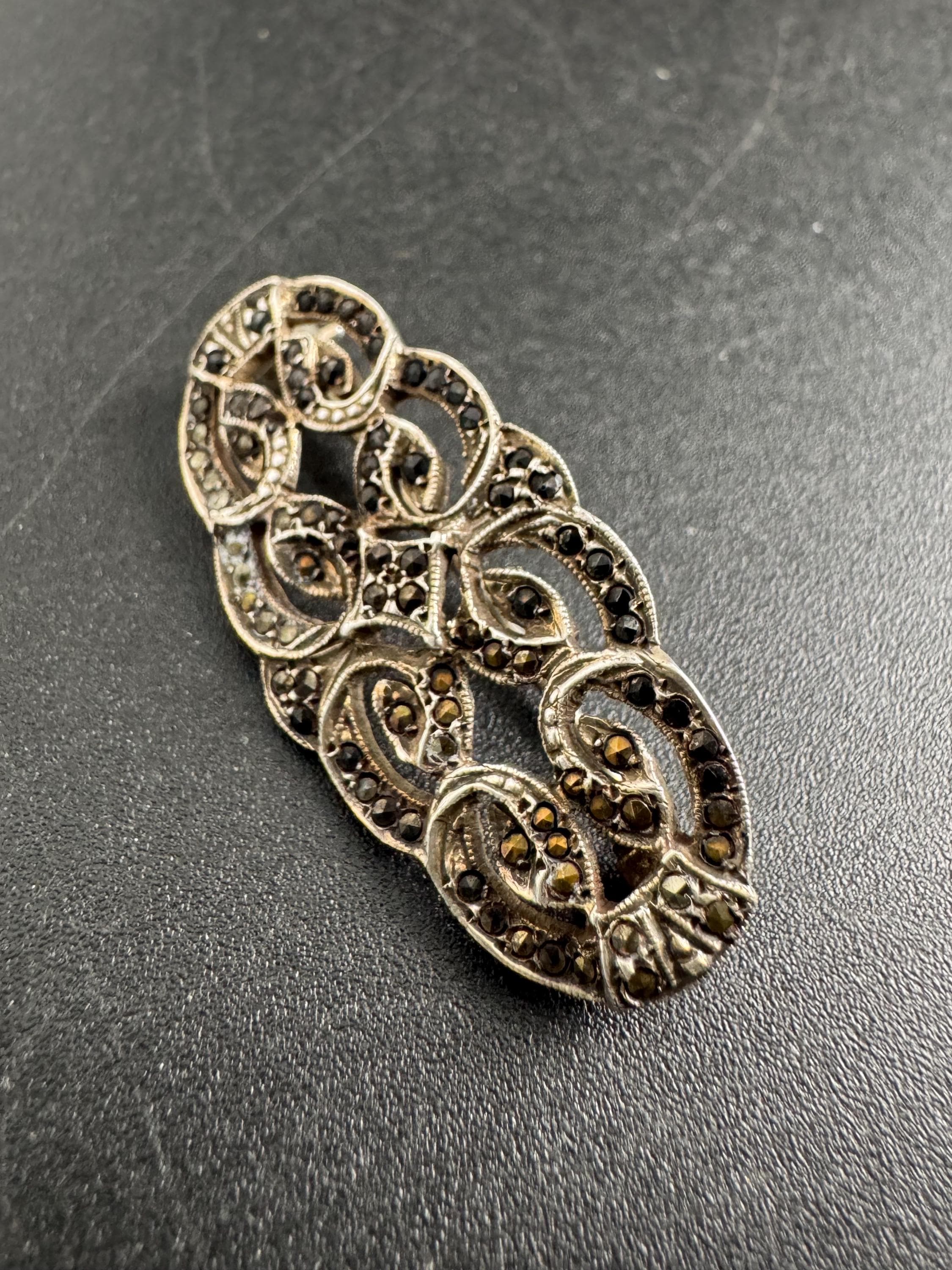 925 marcasite sterling silver brooch, 3.75cm 5.4grams vintage pin