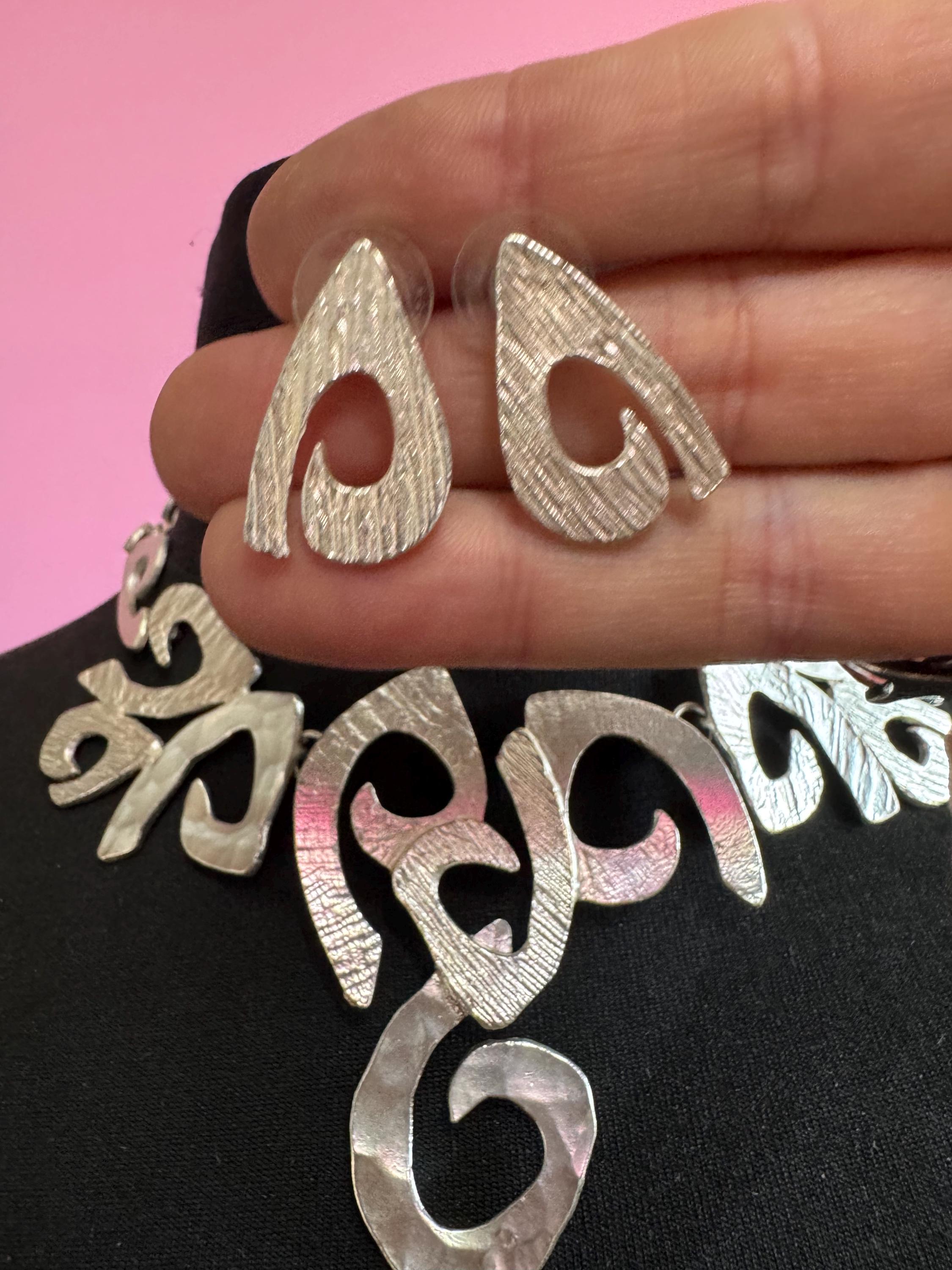 Dolce Vita Silver Tone Modernist Necklace and Earrings Set, Signed Paris Designer