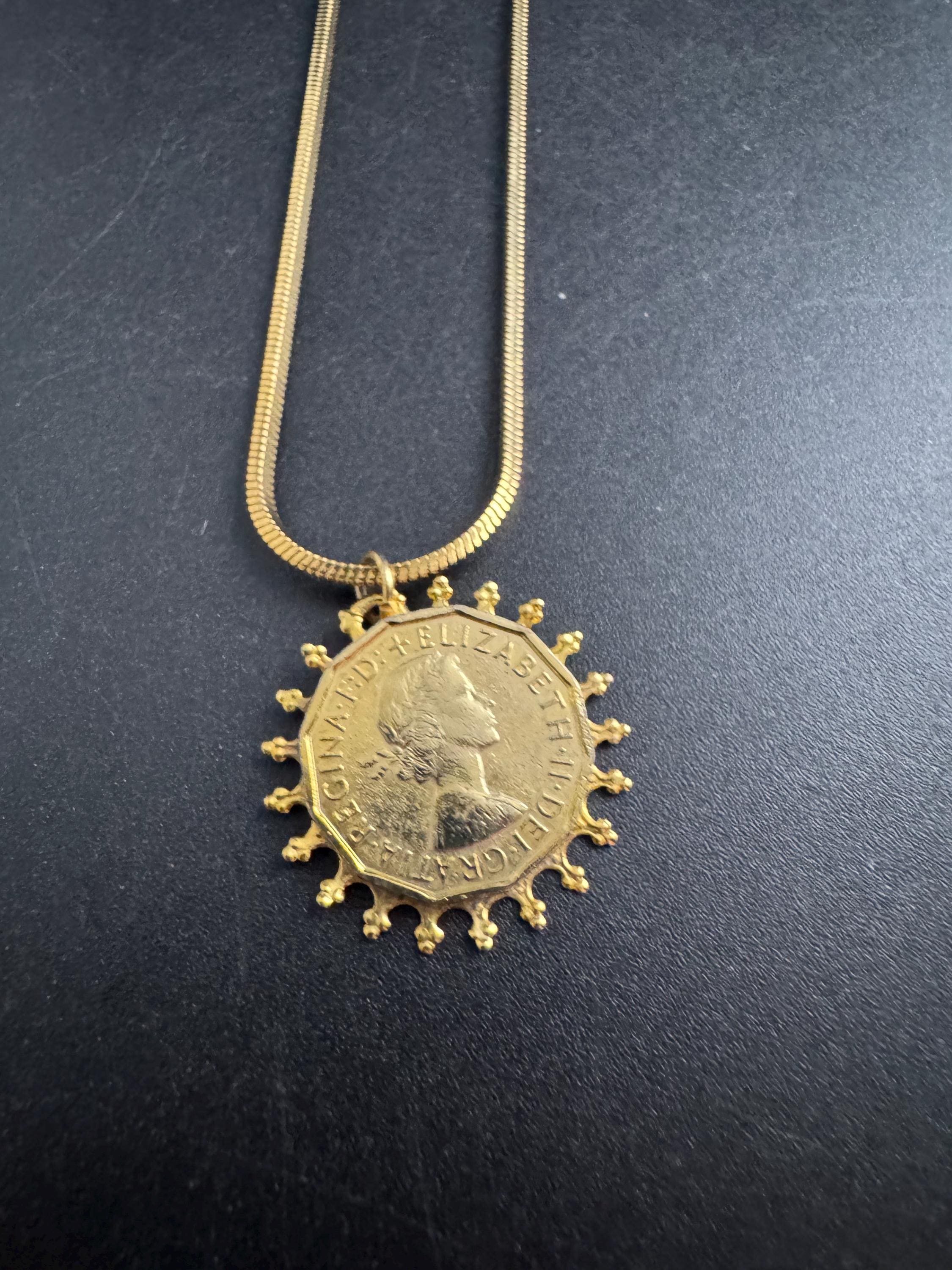 Vintage coin pendant necklace , gold tone circa 1970s