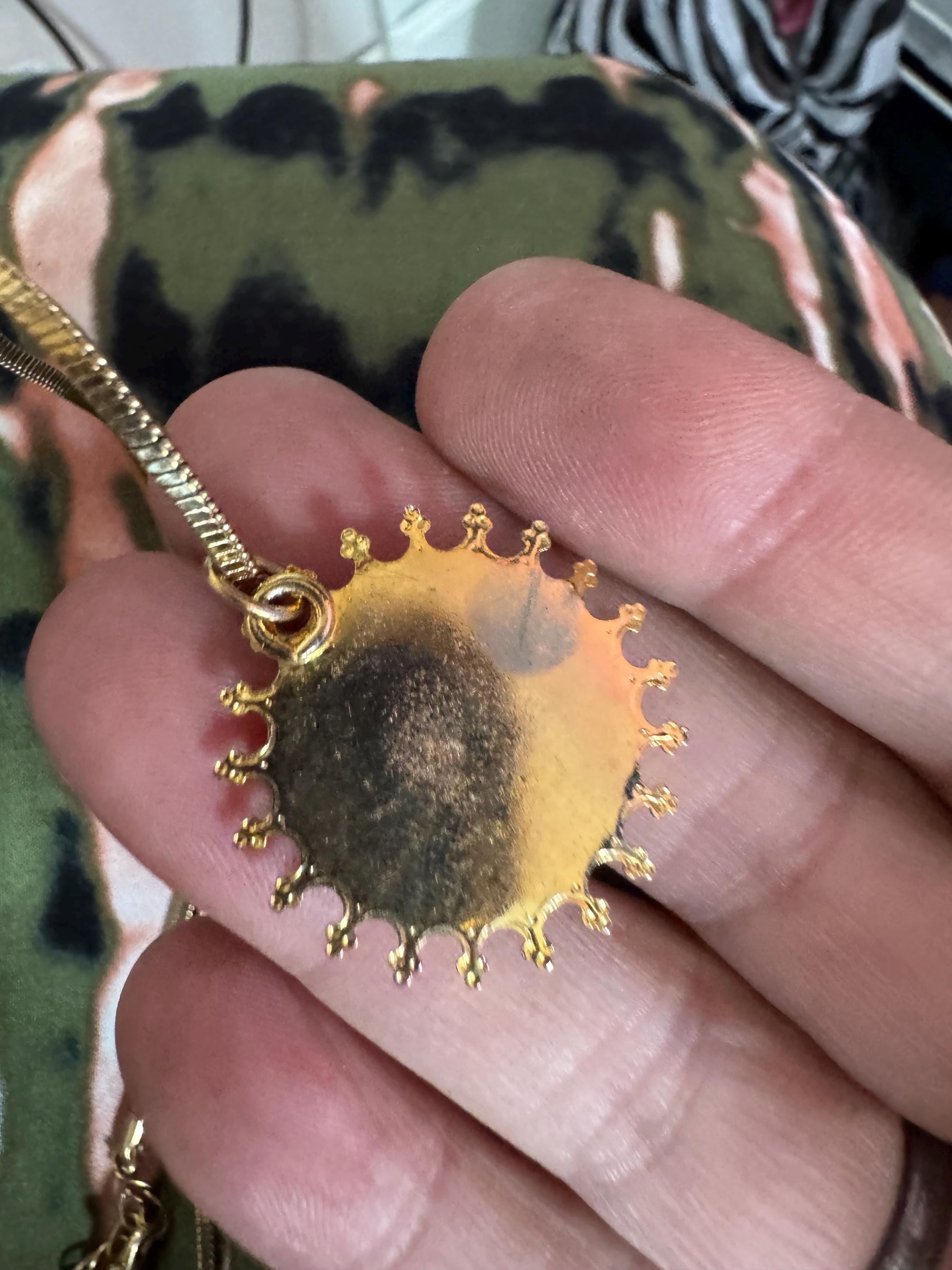 Vintage coin pendant necklace , gold tone circa 1970s