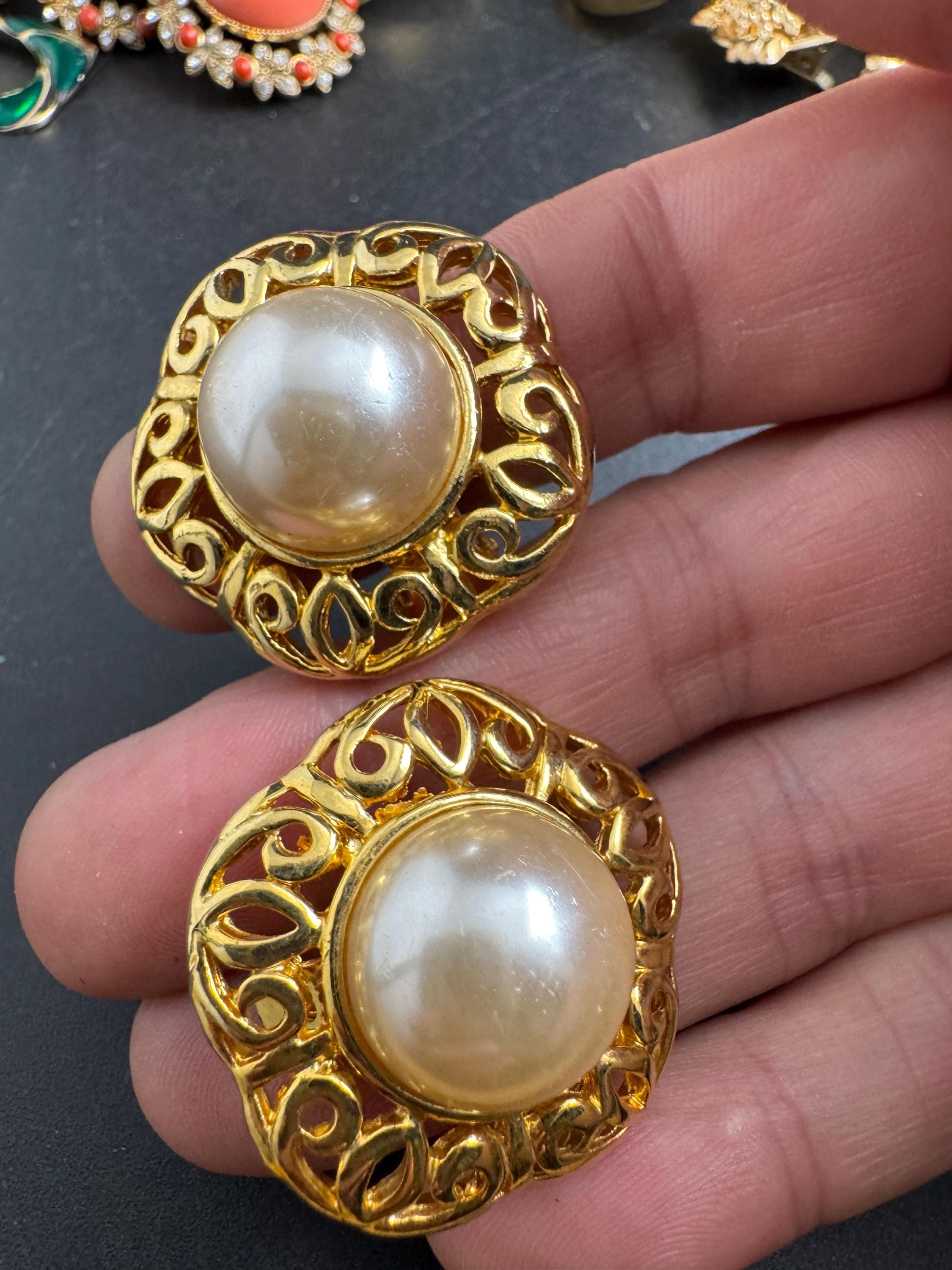Big pearl clip on earrings, gold tone round disc and domed  , vintage retro