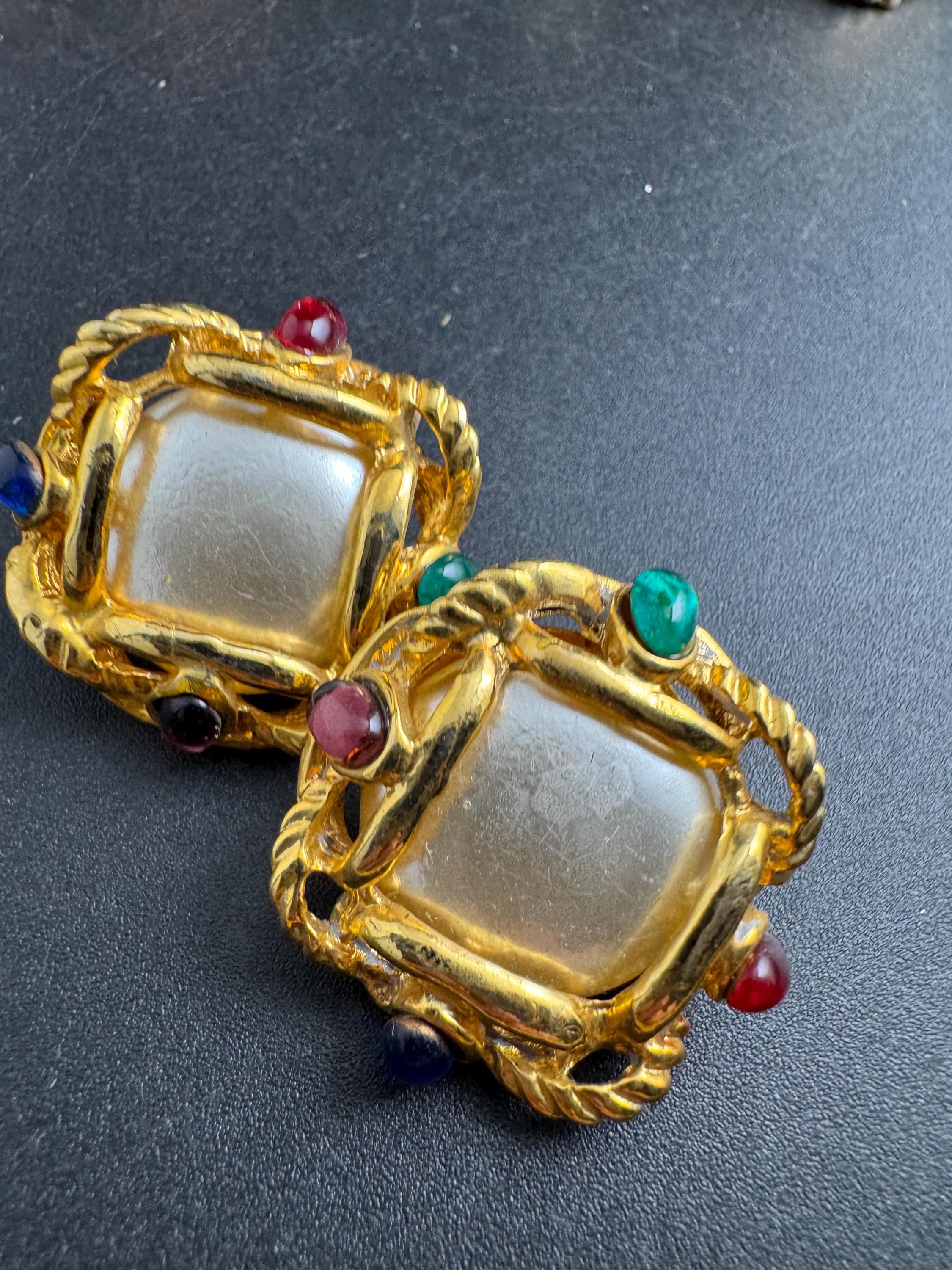 pearl coloured cabochon clip on earrings, gold tone 2.5cm square