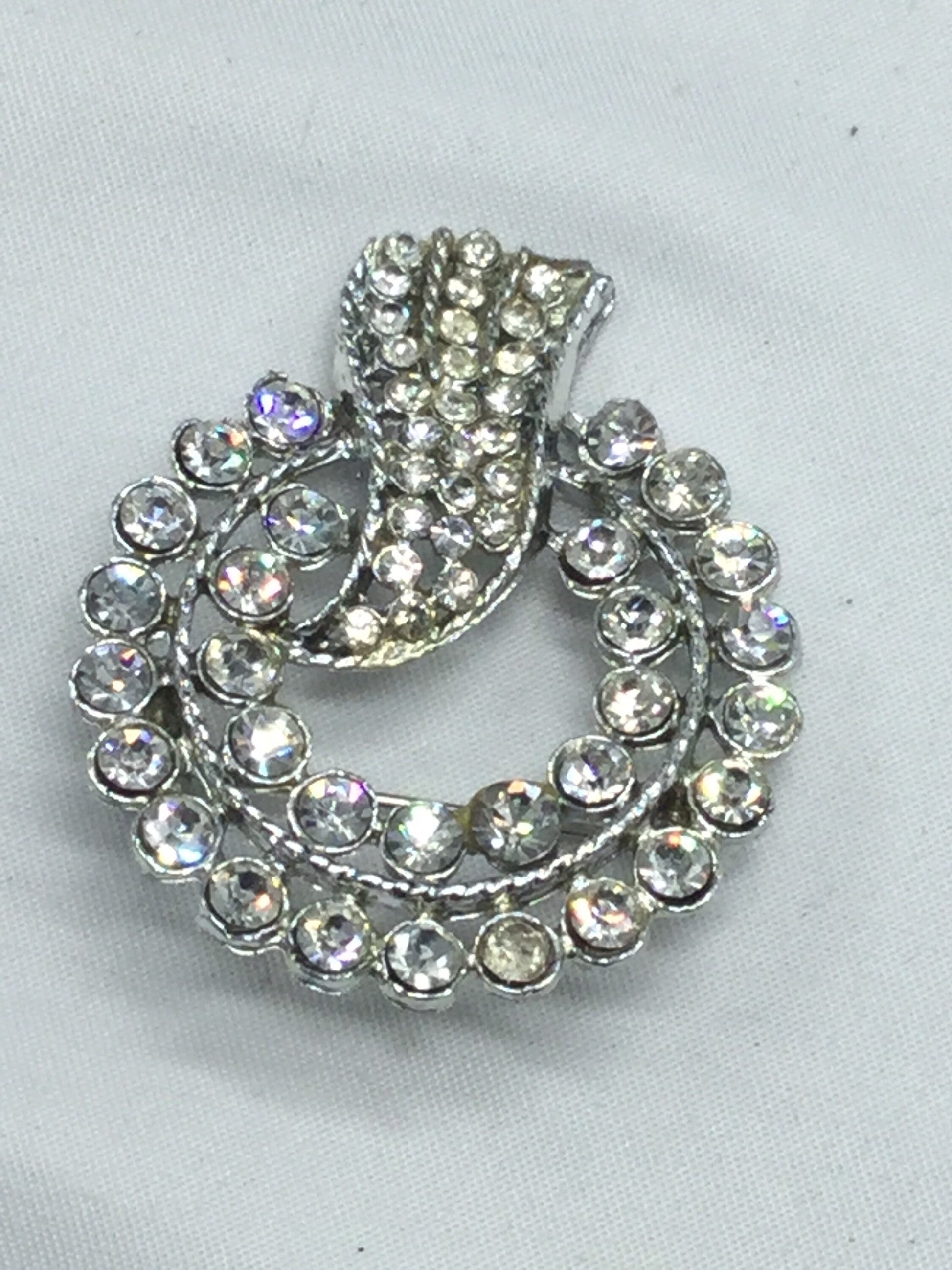 Vintage Brooch rhinestone Diamante