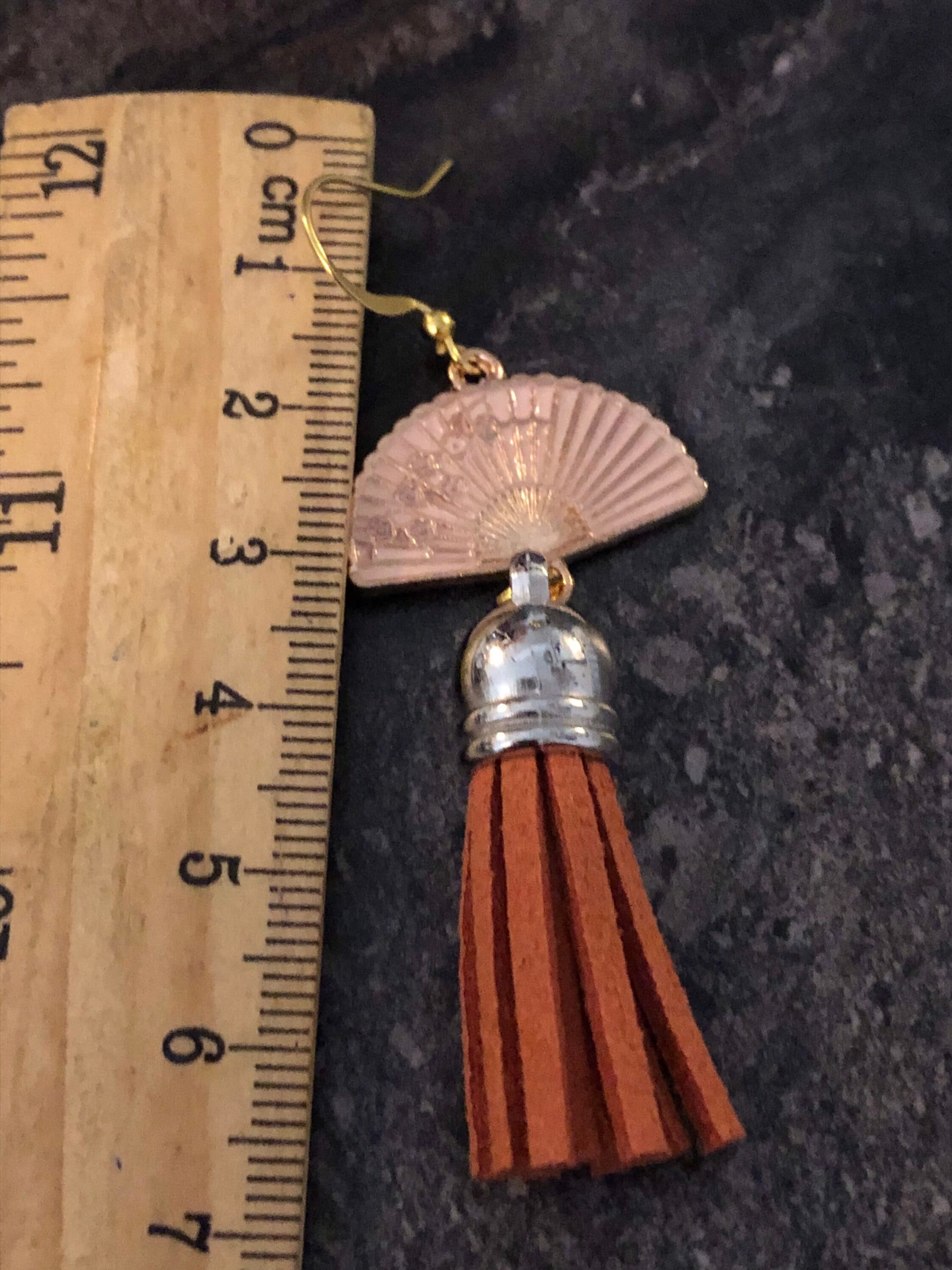 antique Vintage style gold tone oriental Chinese Japanese orange tassel fan earrings pierced