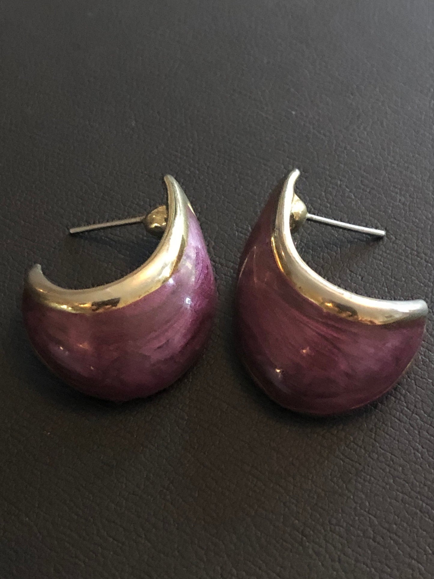 Vintage purple mauve enamel stud earrings for pierced ears