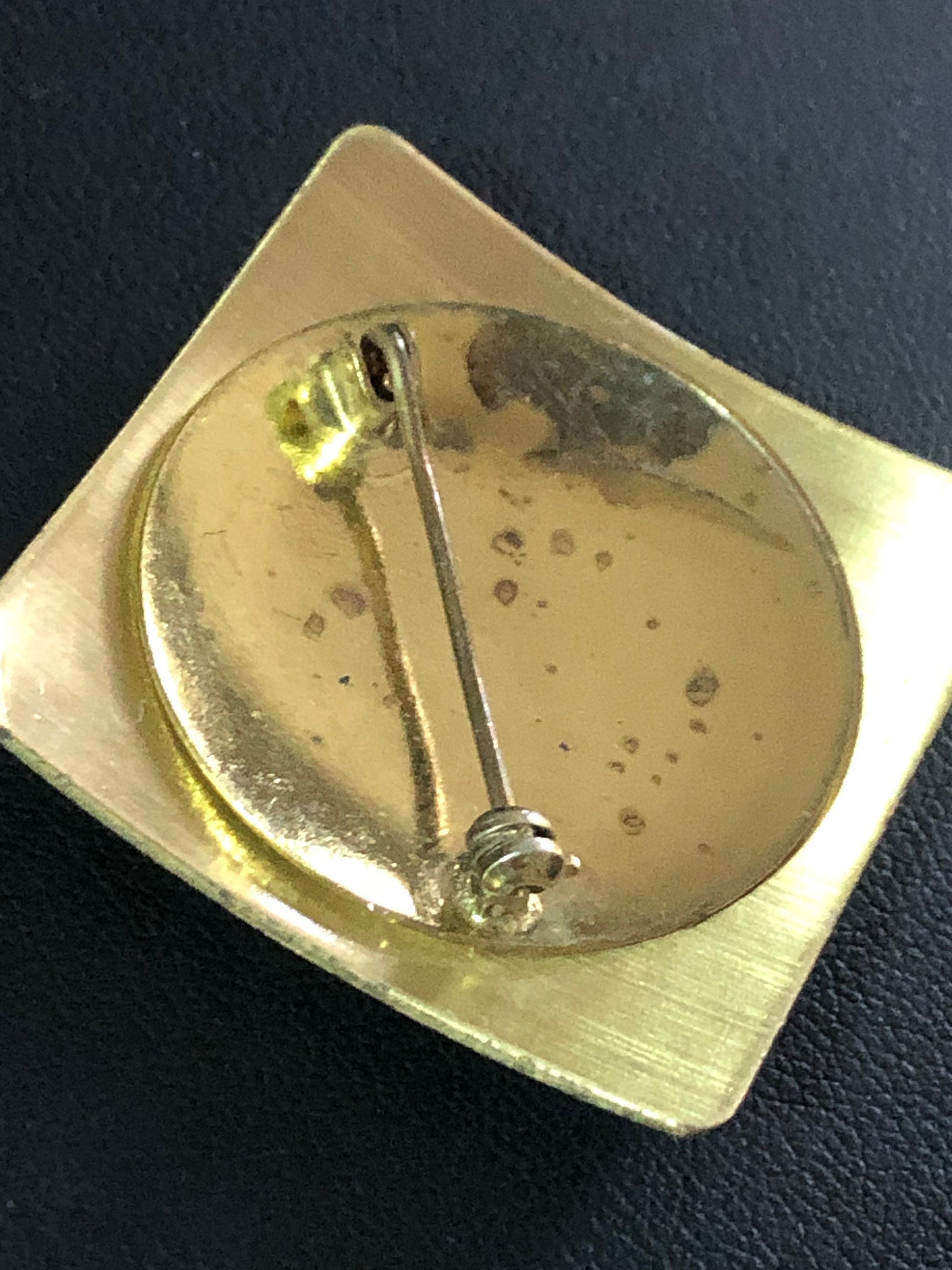 Vintage blue white enamel gold brass metal square cloisonné brooch