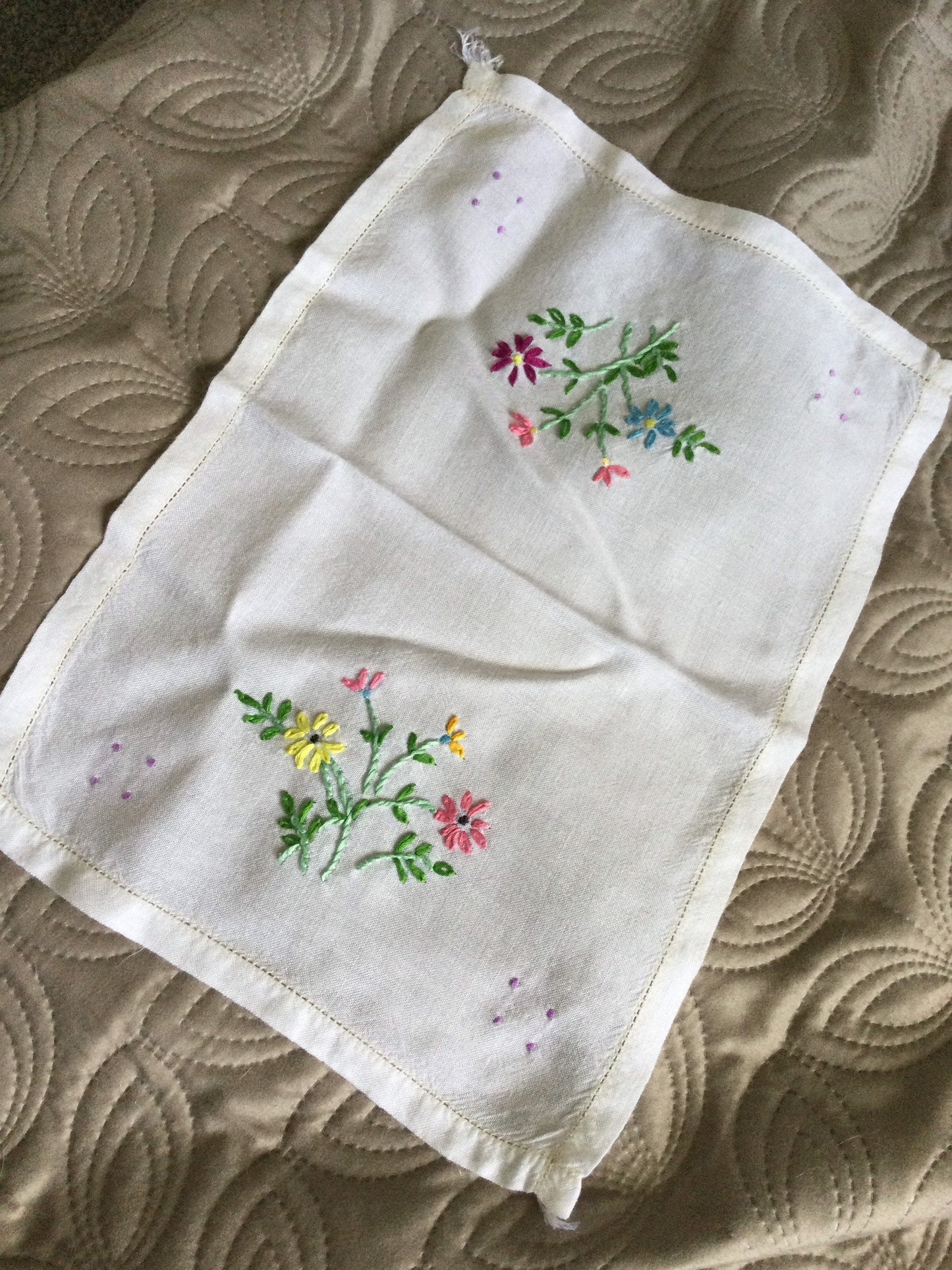 Off white Vintage tray cloth of dressing tablecloth embroidered flowers