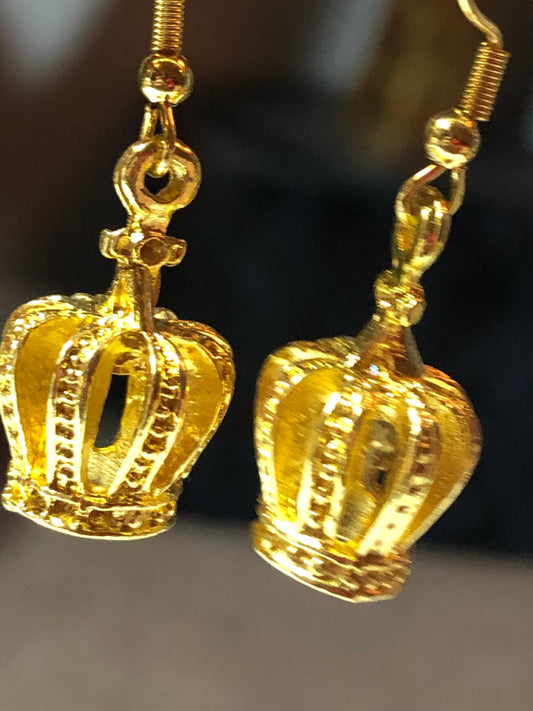 gold tone royal crown drop earrings pierced ears kings coronation