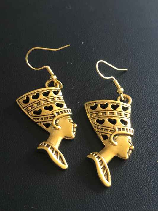 Gold tone Egyptian revival style queen Nefertiti 5cm drop earrings
