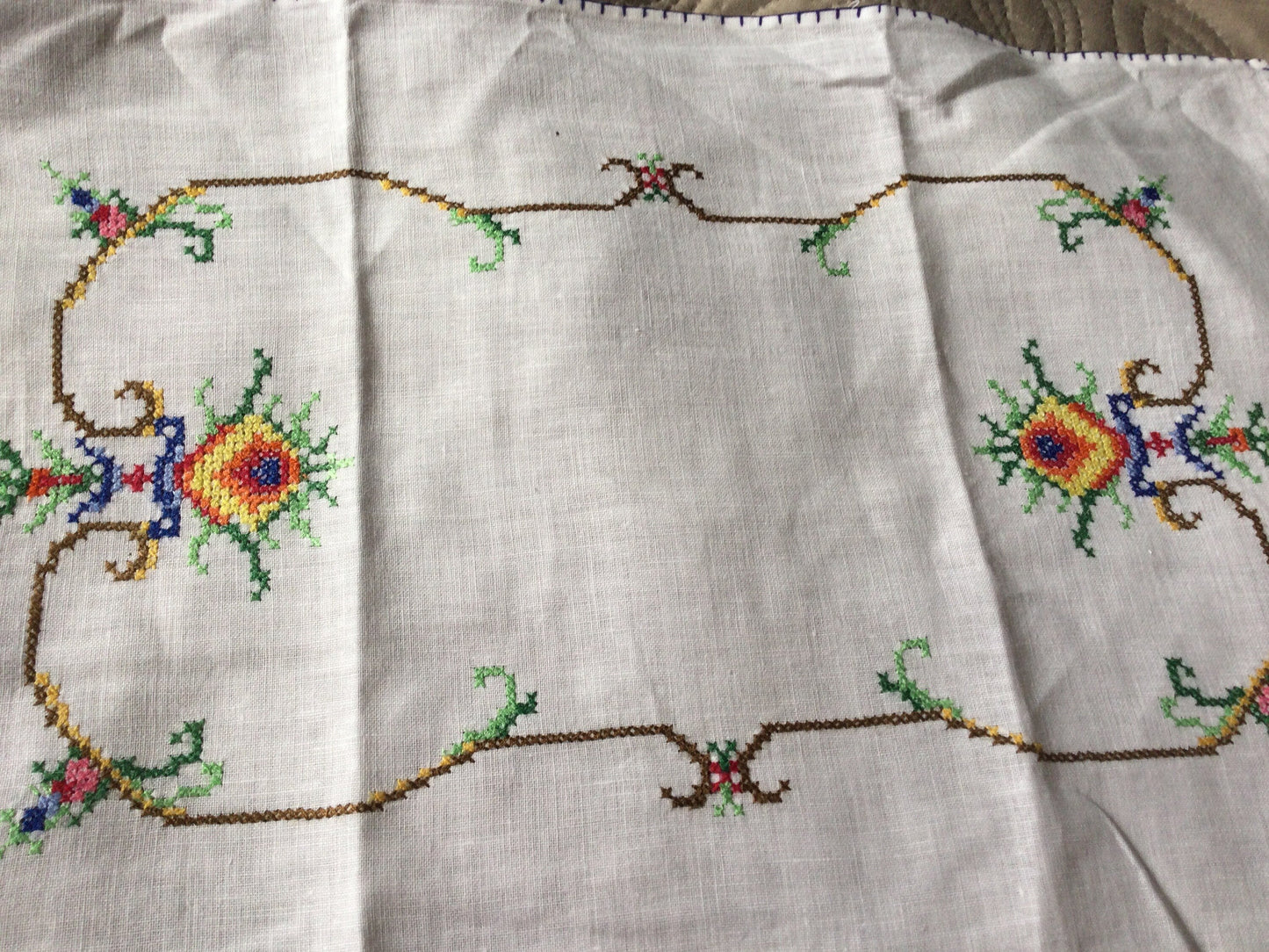 17.5 x 11 inch Vintage embroidered pretty floral white linen tray cloth