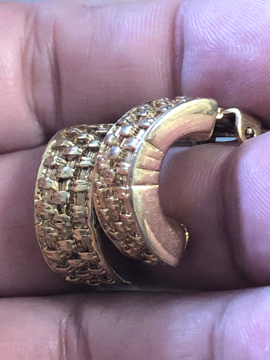 ornate clip on half hoop woven designer stud earrings Vintage retro gold tone