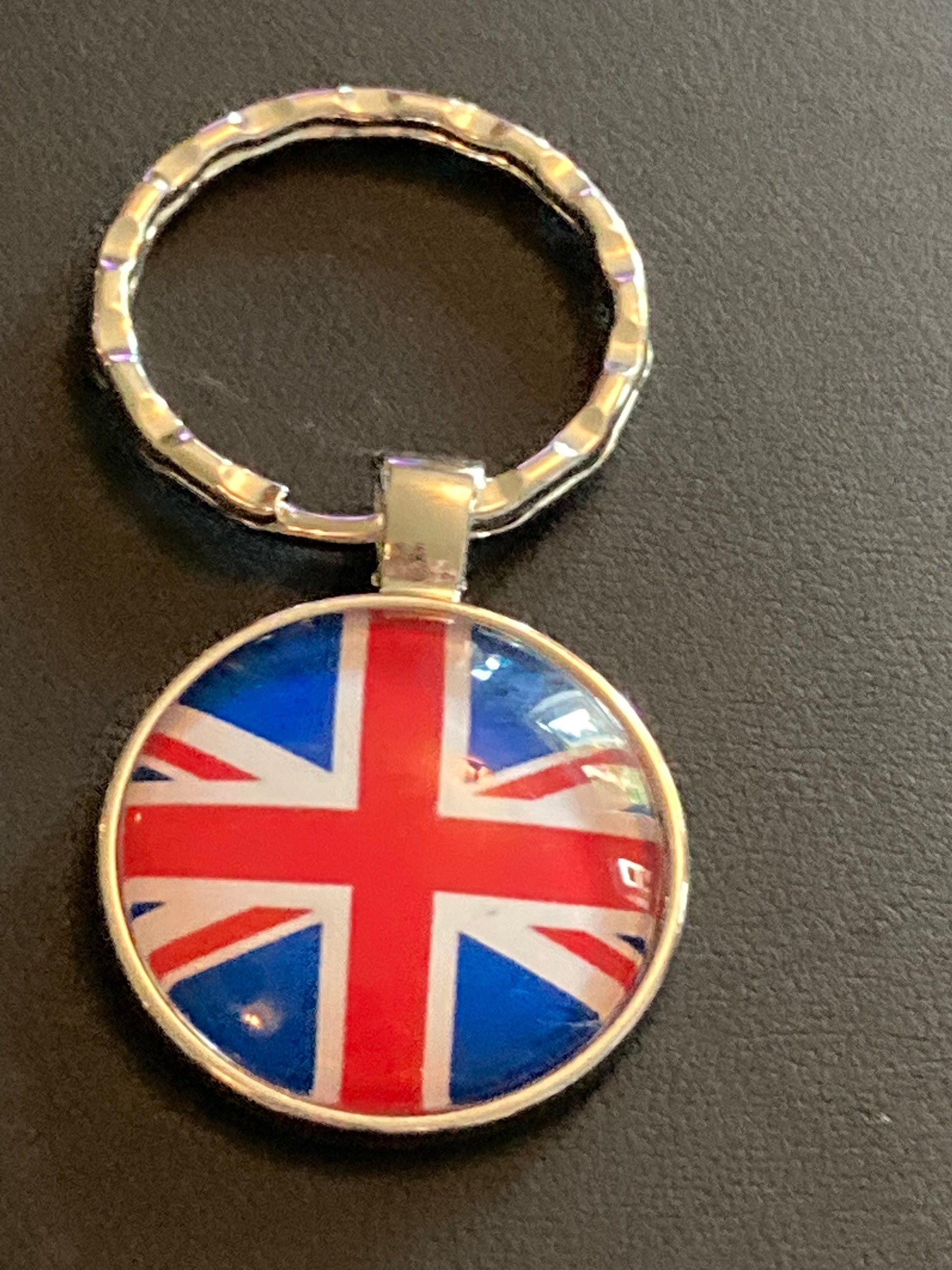 Union Jack keyring British and proud UK souvenir silver tone 25mm glass