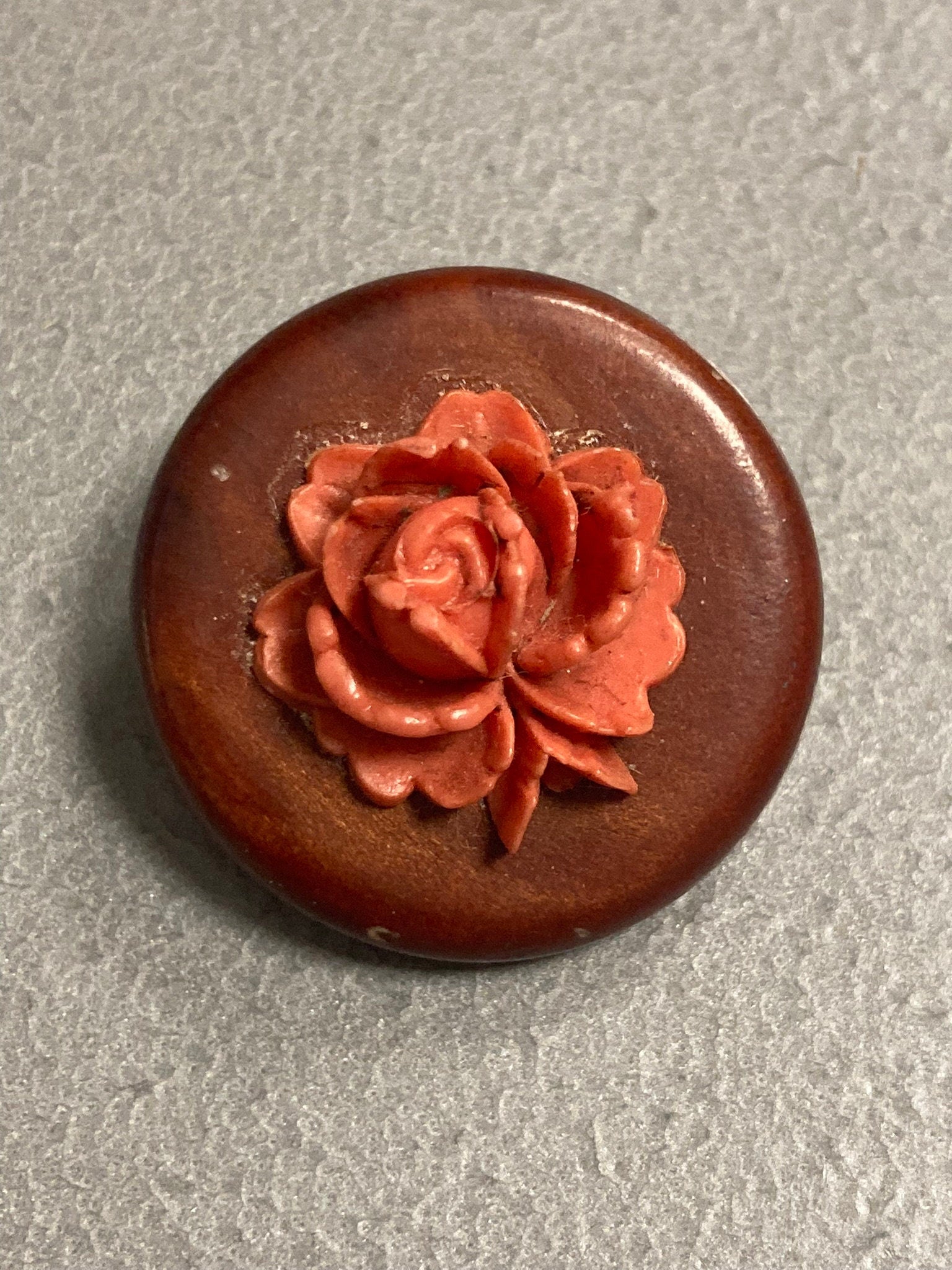 Reserved for holly 03.2 Early Plastic Celluloid Art Deco brown orange resin floral rose brooch