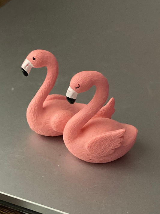 Pair of tropical pink flamingo plastic cake toppers cake decorations figures