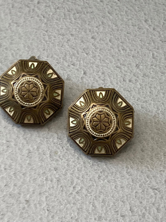 damascene or Toledo black gold clip on earrings shakudo ear clips Etruscan 1940s