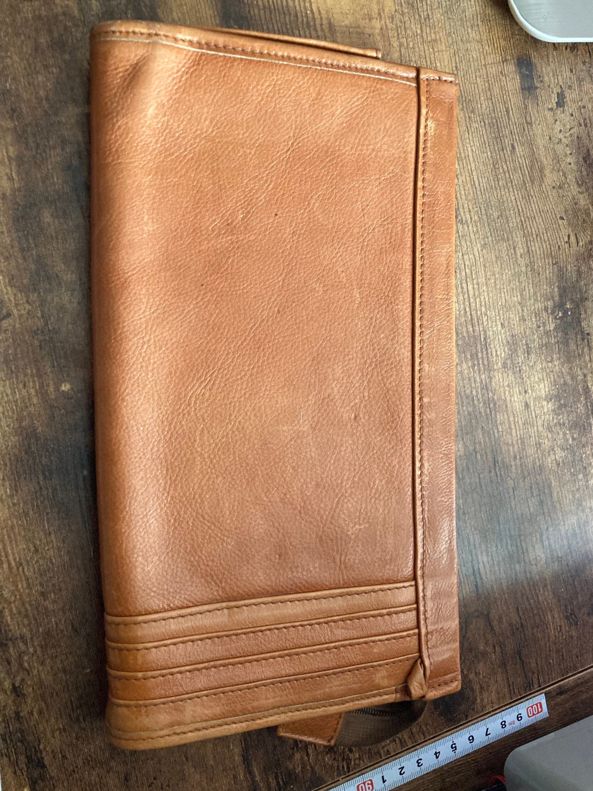 Vintage retro 1960s 1970s 1980s Tan brown genuine Italian leather clutch bag handbag