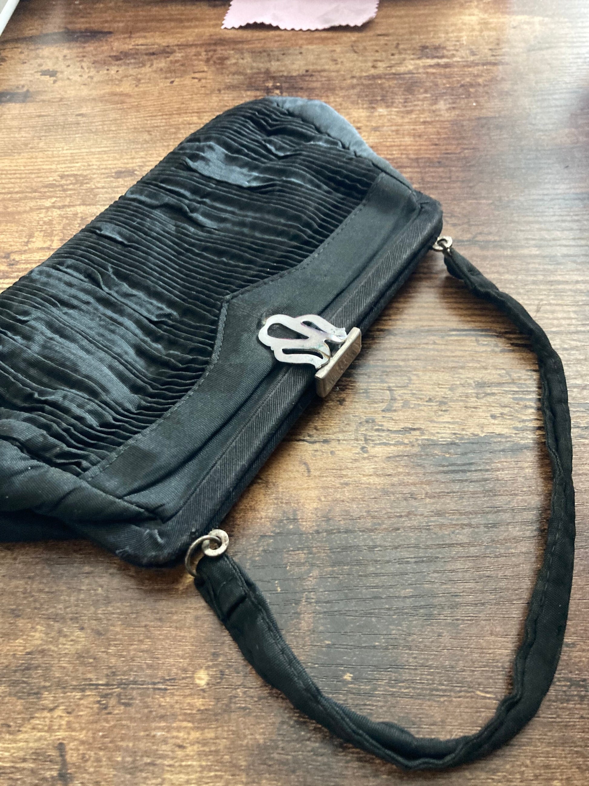 Vintage Art Deco black crepe Evening Bag Purse Diamanté paste Clasp