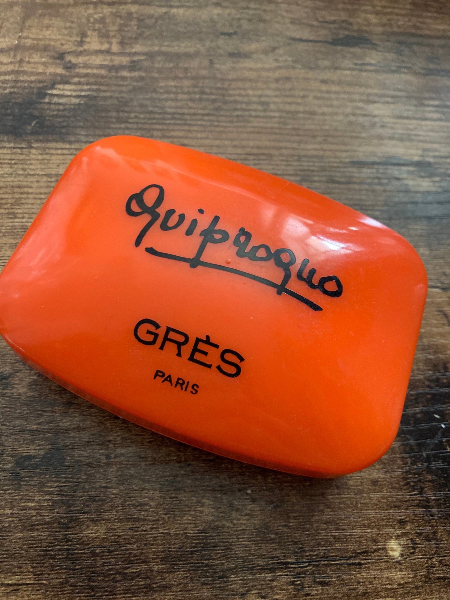 Quiproquo GRES Paris wrapped unused soap in red plastic case vintage cosmetics