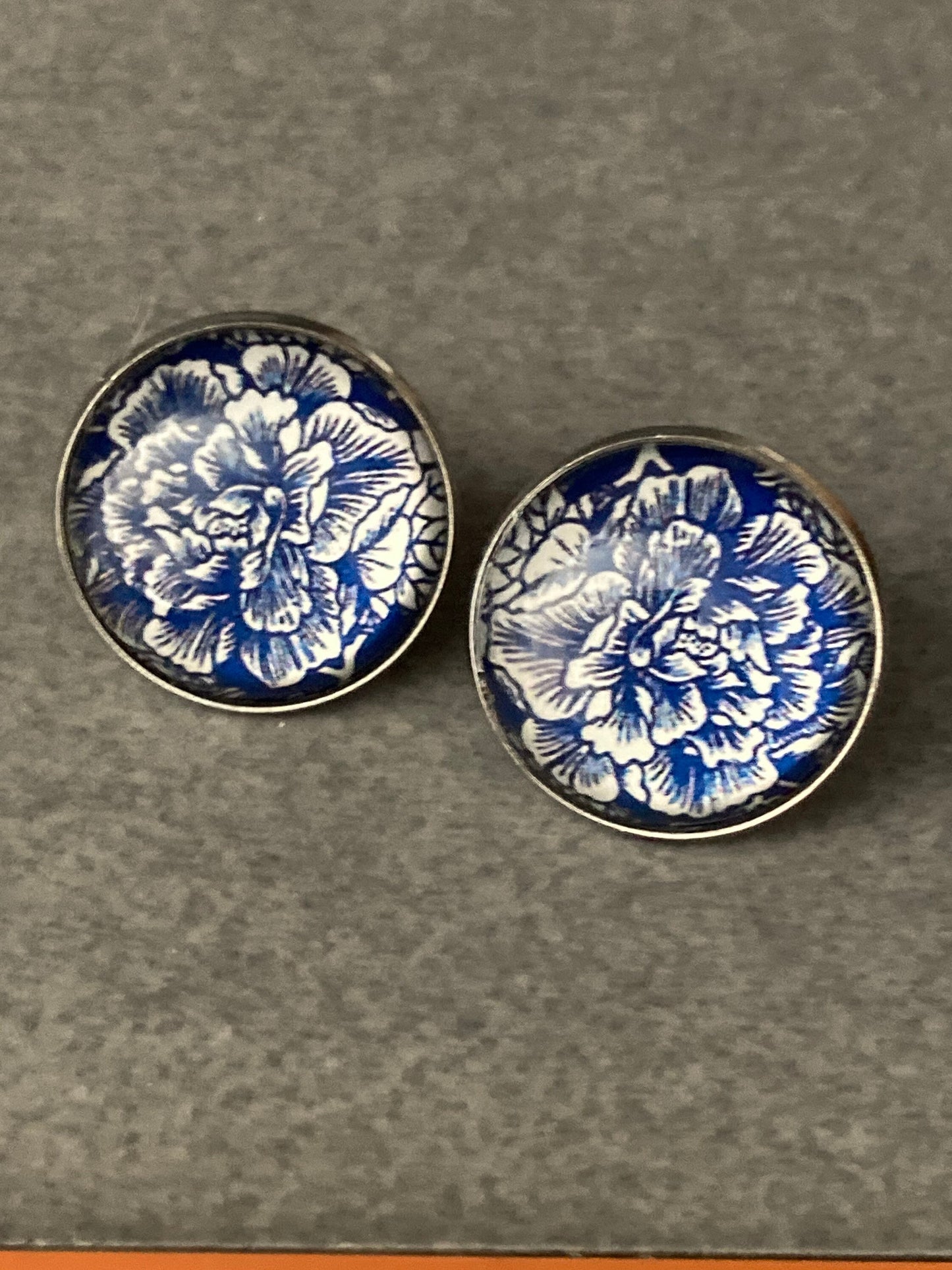 blue and white earrings oriental floral print round glass stainless steel studs