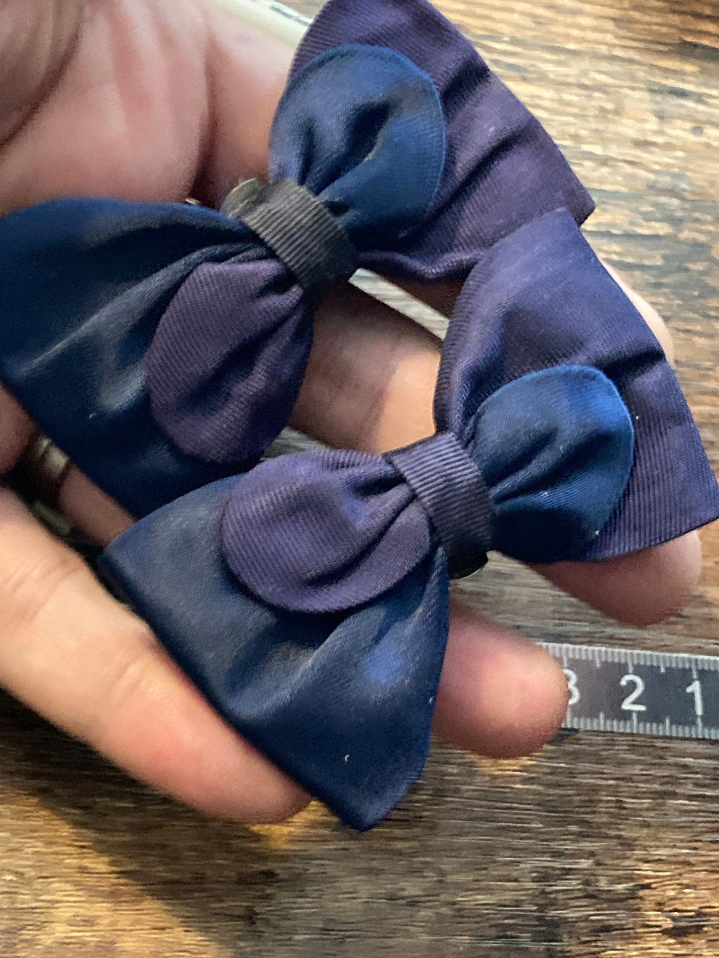 Vintage Retro Navy blue & purple pair of shoe clips