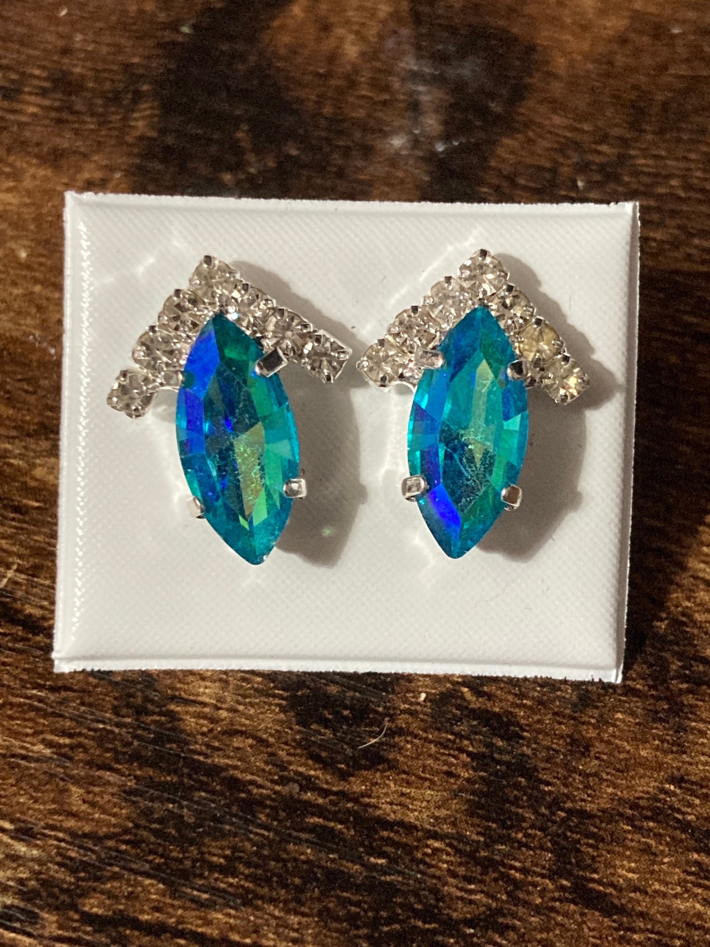 Retro diamanté rhinestone turquoise  sapphire blue and clear glass silver plated stud earrings
