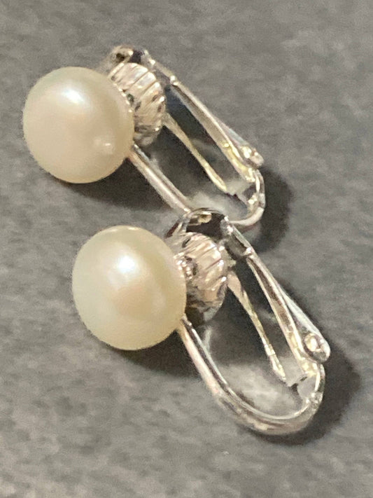 genuine freshwater white pearl silver tone metal clip on pearl stud earrings
