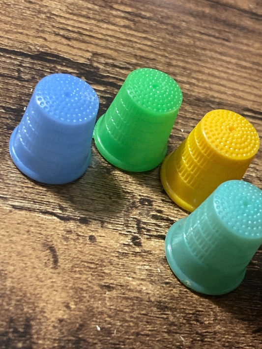 XS petite small set of 4 Art Deco galalith early plastic coloured sewing thimbles