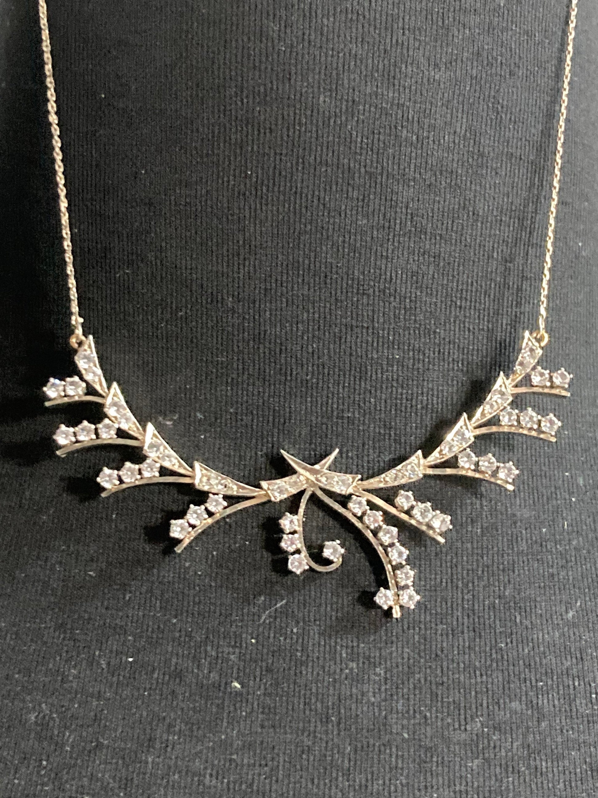 Petite 36cm 925 Sterling Silver modernist diamanté floral necklace 9.7 grams