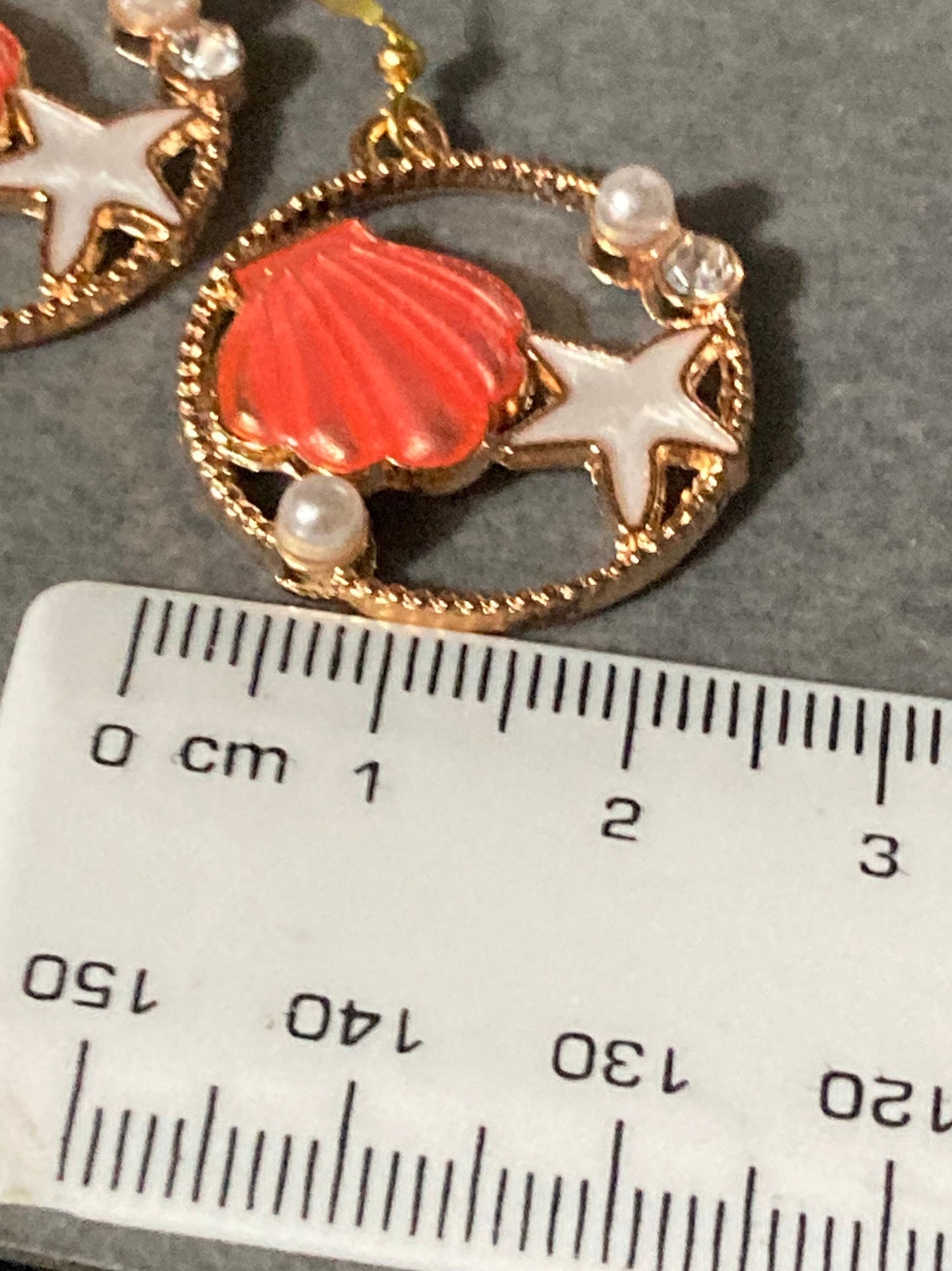 Nautical gold tone coral cream enamel starfish Pearl dangly earrings pierced