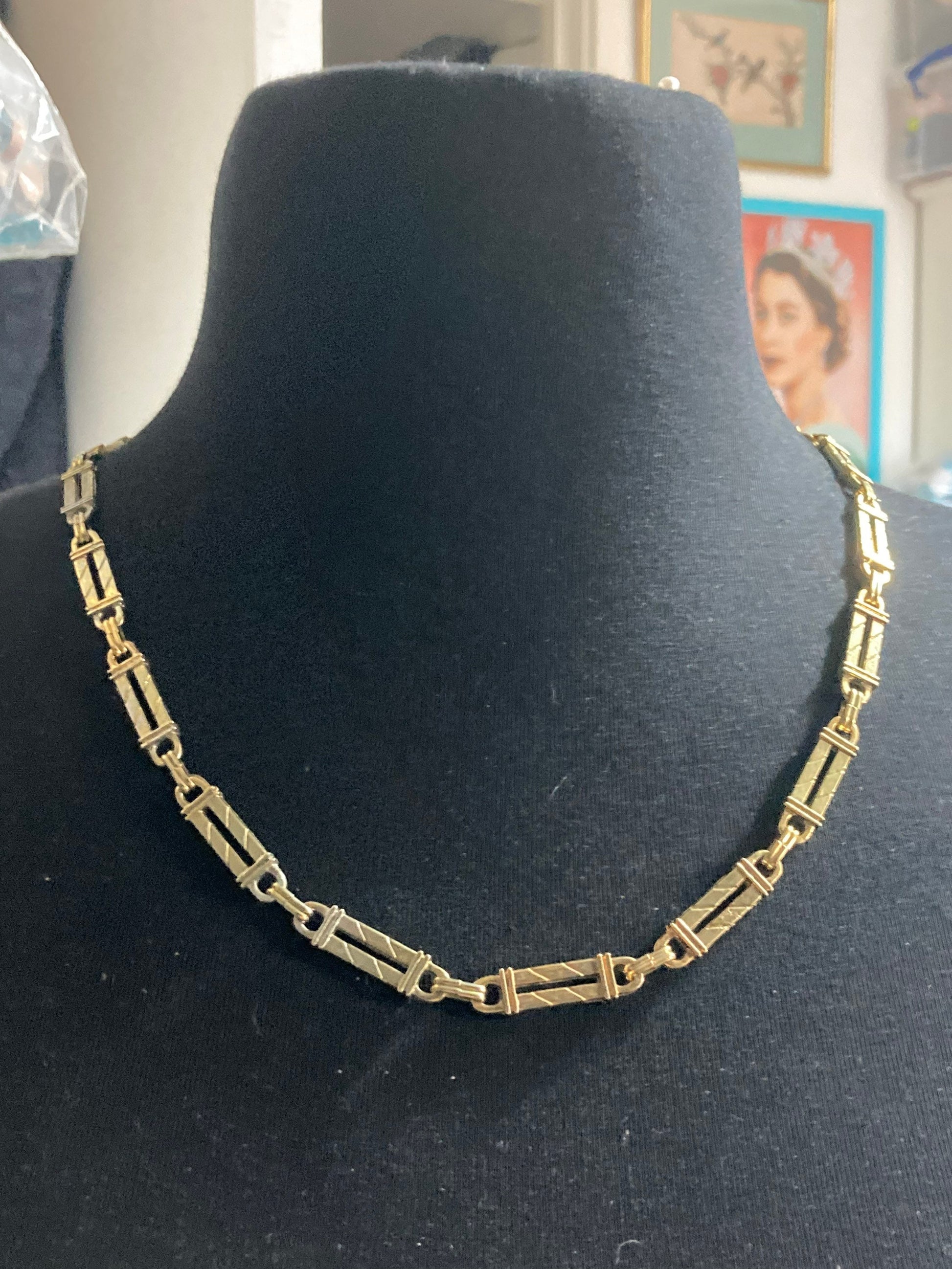 Retro 60cm gold tone Etruscan bar link chain station necklace