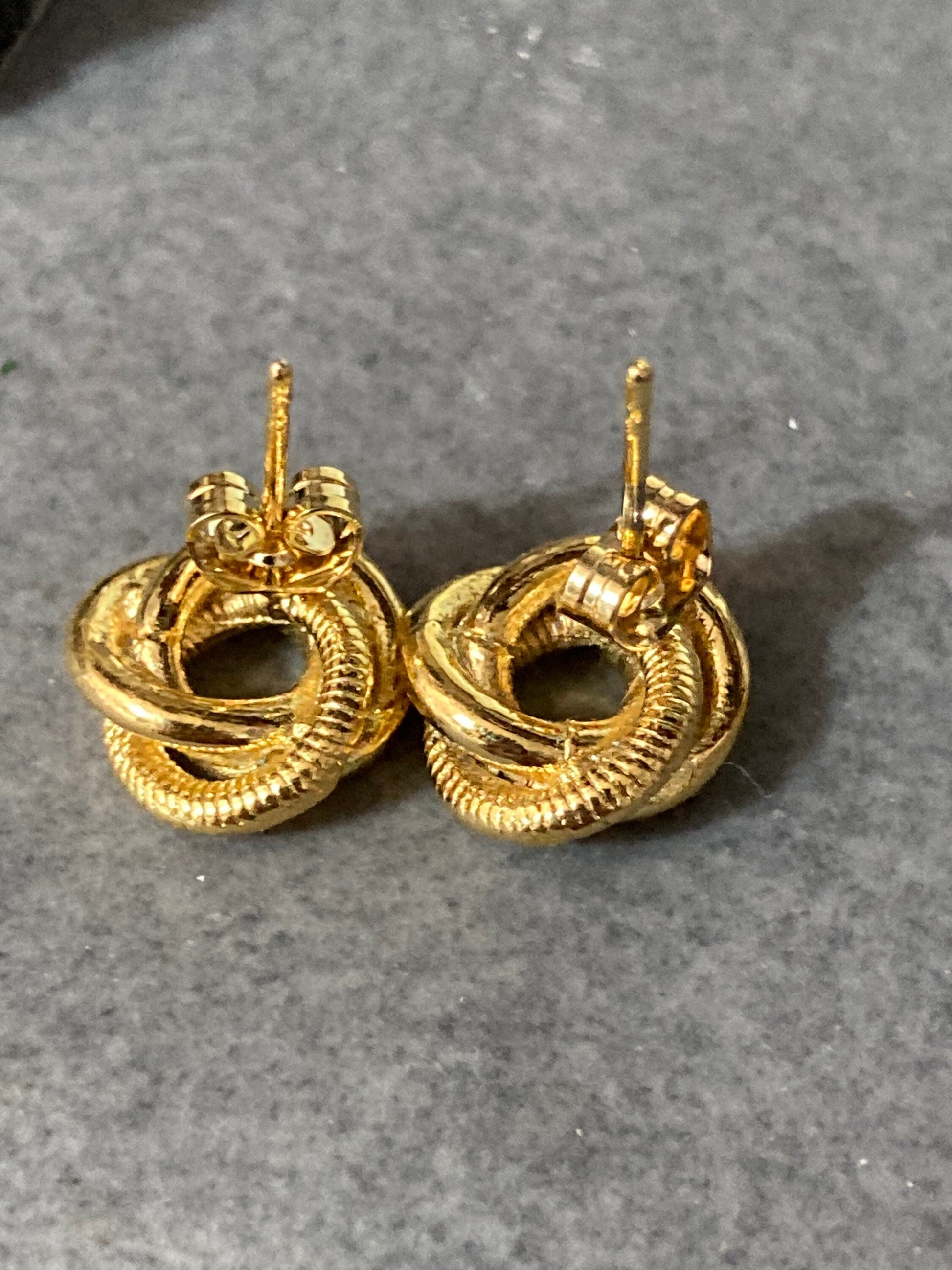 Small knot stud earrings pierced gold tone with rope twist 1cm
