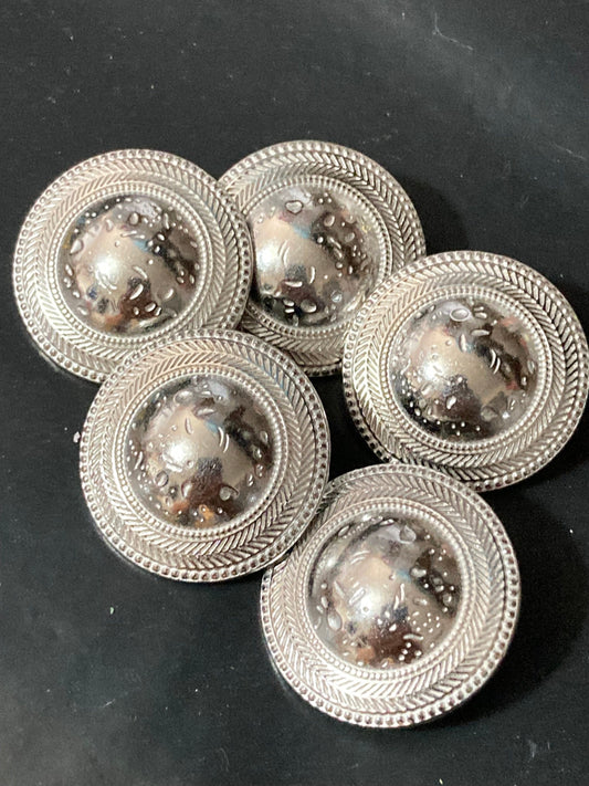 5 x 25mm antiqued silver tone round beaten textured coat buttons