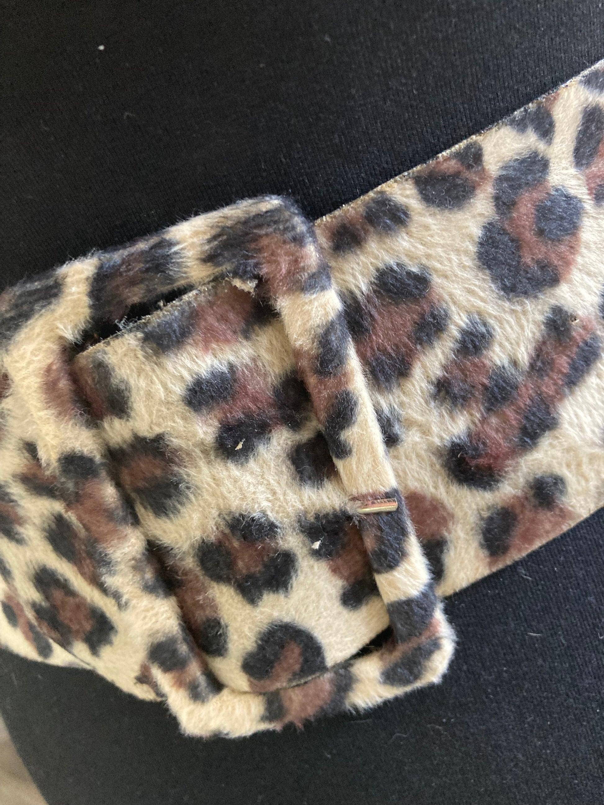 Retro Faux fur wide leopard print black elastic cinch stretch belt plastic