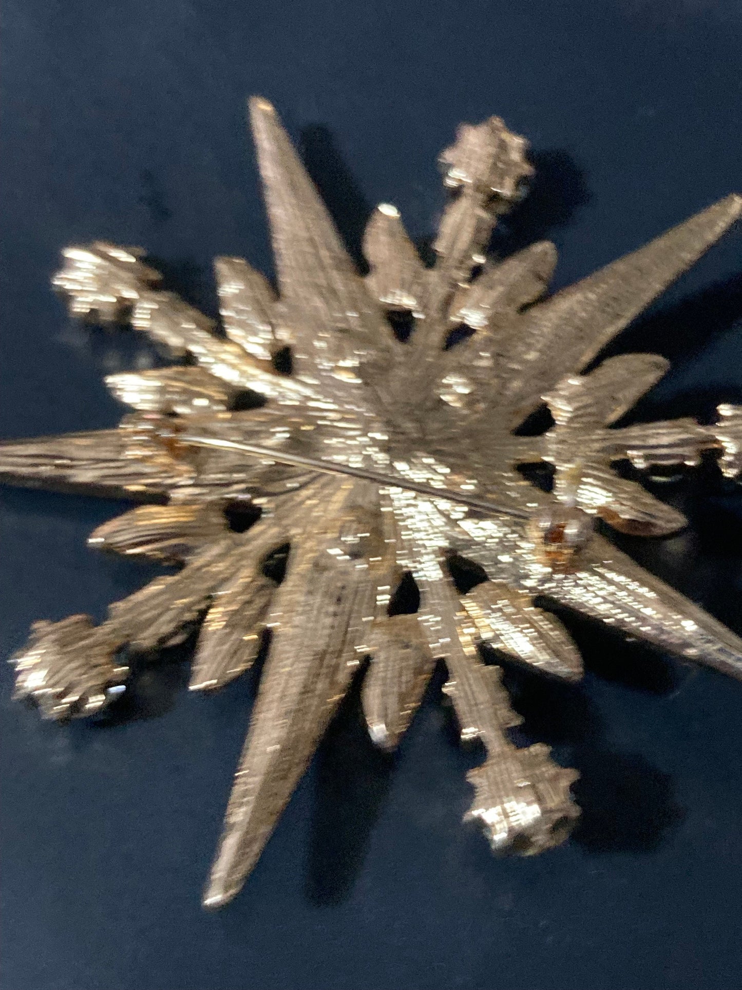 Large clear Crystal diamanté star brooch Victorian Style retro gold tone