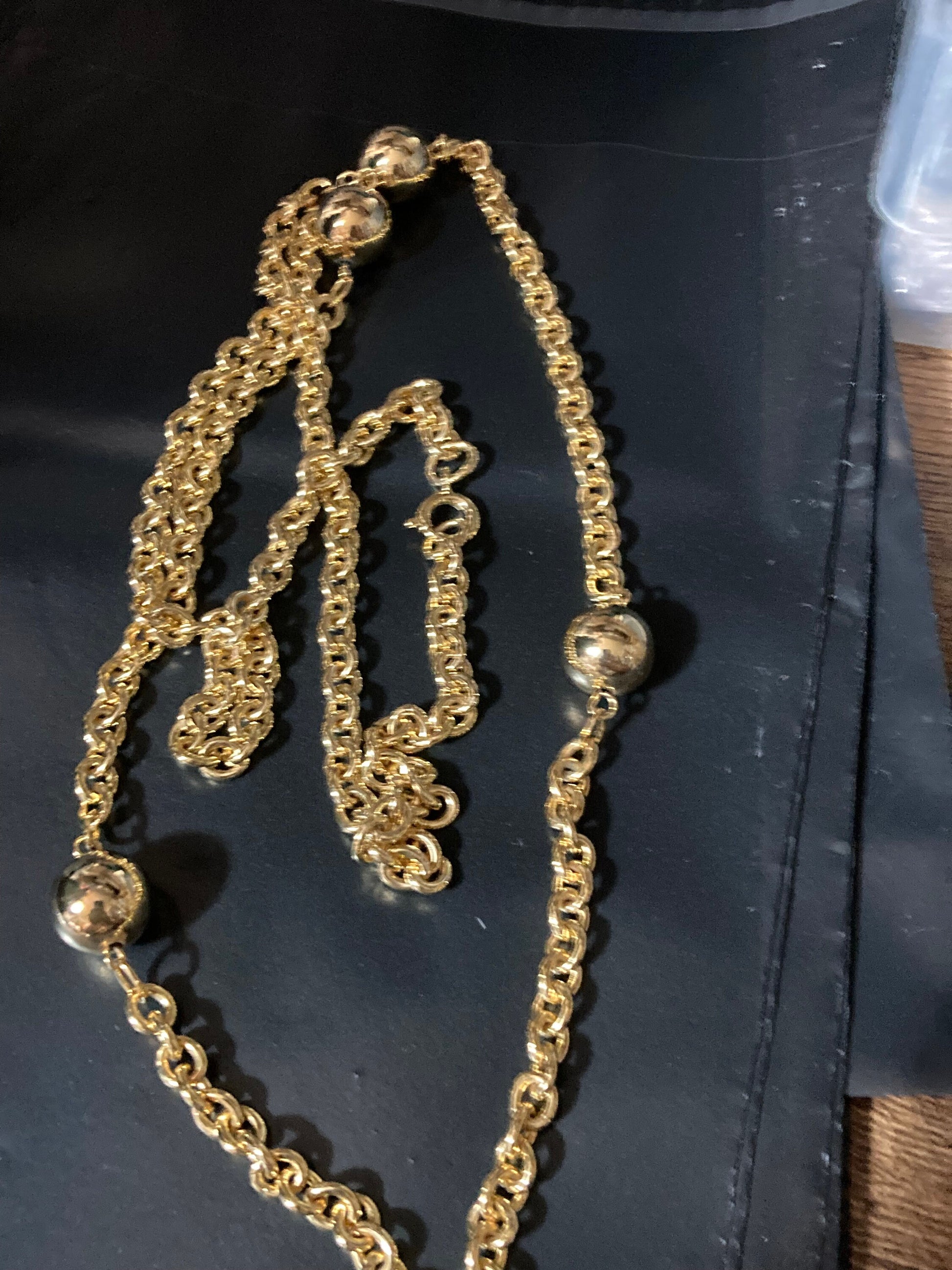 36” 93cm long 1980s thick gold plated bug ball bead curb chain station necklace