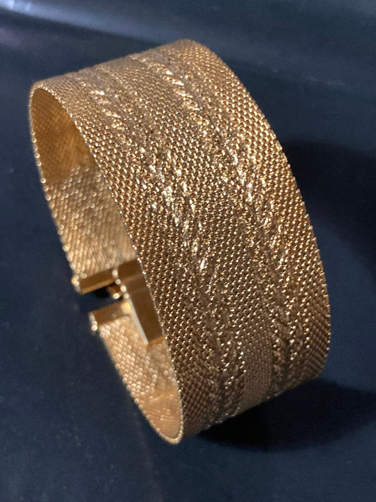 True Vintage gold plated wide mesh flat link bangle bracelet 19 x 2.5cm old shop stock