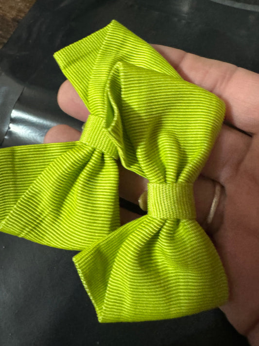 Vintage pair of lime green grosgrain BOW shoe clips