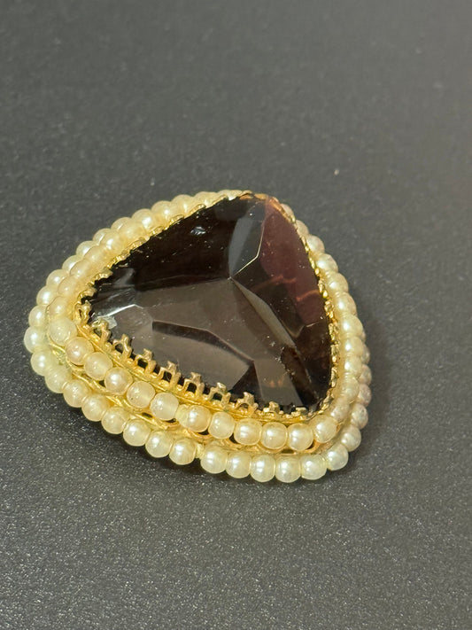 vintage gold tone triangle brown cognac glass brooch with faux seed pearls