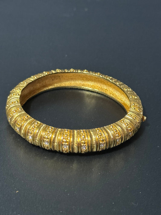 Signed JBK Jaqueline Kennedy vintage gold tone diamanté Etruscan clamper bangle bracelet