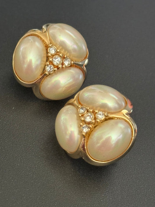 Signed GROSSE Vintage diamanté clear rhinestone paste & 3 oval faux Pearl cabochon gold tone round clip on stud earrings high end designer