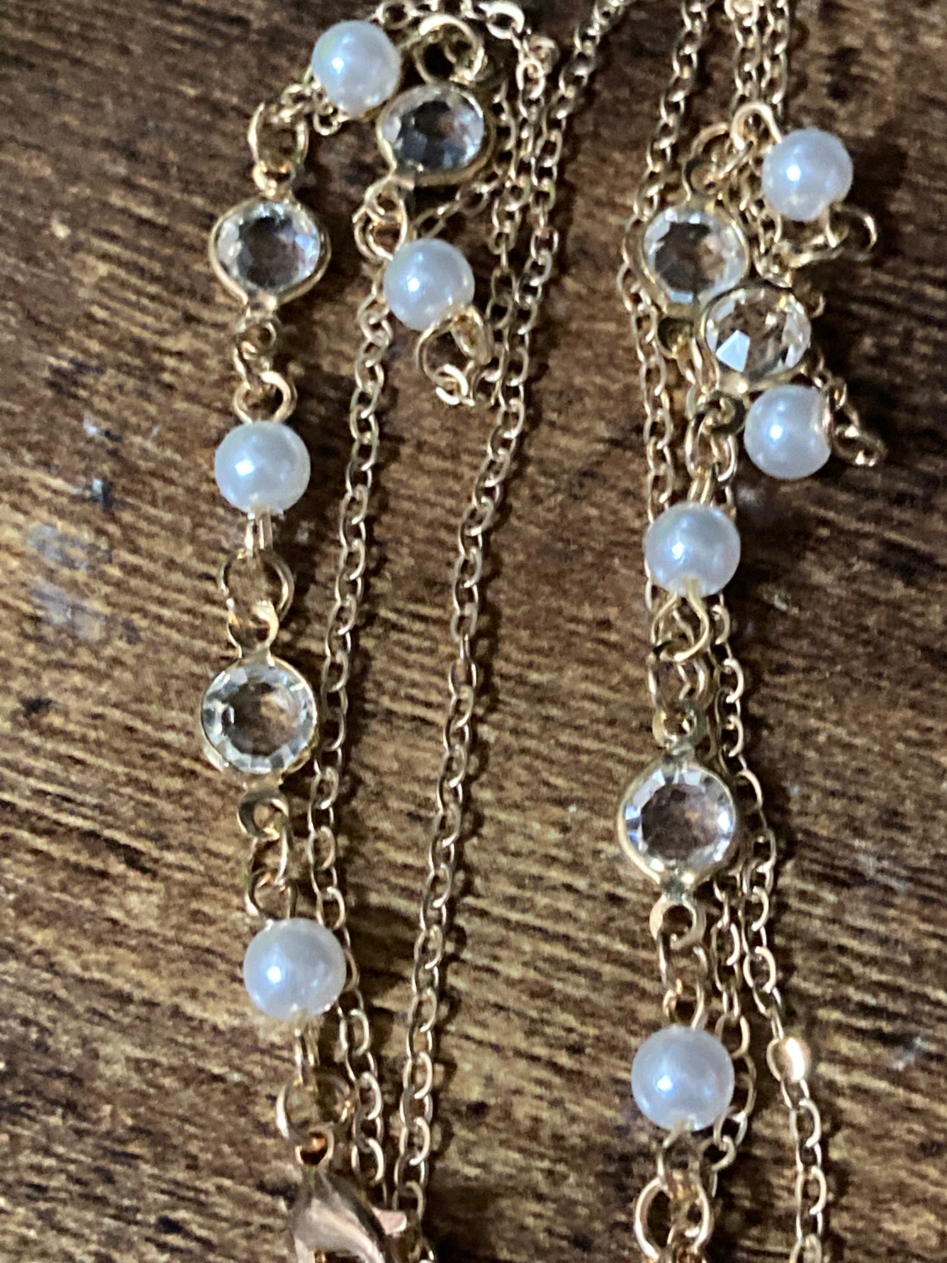 Sunglasses glasses gold diamanté chain