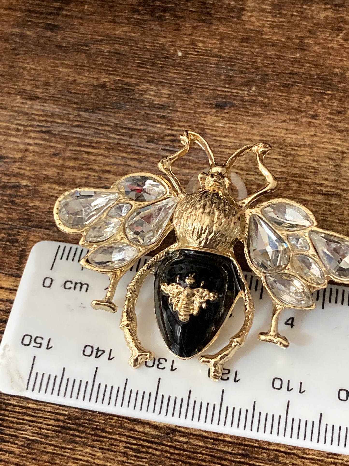 Oversized bee earrings black and gold